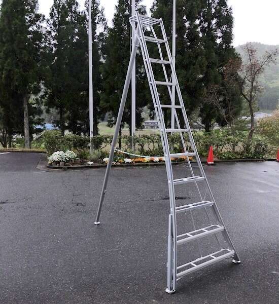 Tripodstege 330cm just. 3-ben